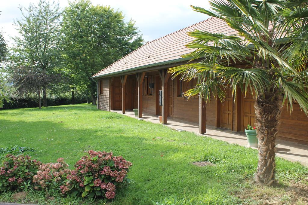 Auberge De Villequier Exterior photo